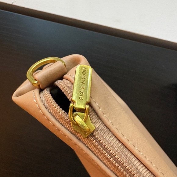 NWOT Pixie Mood Alicia Chic Tote Bag - Picture 6 of 6